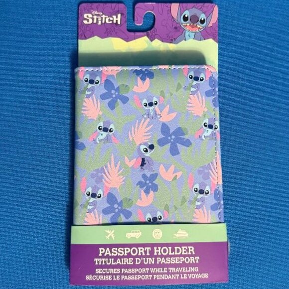 BRAND NEW ~ NWT GORGEOUS DISNEY STITCH PASSPORT HOLDER / ID / CREDIT CARD HOLDER - Picture 9 of 10